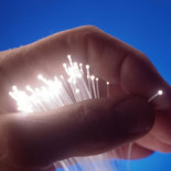 La velocidad media de subida en España es de 304 Kbps.  La OCDE recomienda que sea de más de 1 mega