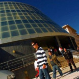 El sistema actual de becas penaliza al buen estudiante