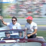 Hamilton se queda tirado y Alonso le recoge