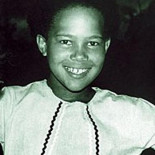 La niña que ridiculizó al Apartheid