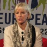 La vicepresidenta de la CE advierte que es el gobierno español quien decide si el catalán es o no lengua oficial