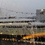 El Pocero bota su megayate mientras la banca se queda con sus viviendas por falta de pago