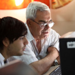 Los abuelos que no quieren morir obsoletos