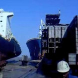 Cómo NO aparcar un supercarguero