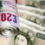 La policía británica detecta que los billetes se contaminan de cocaína a las dos semanas de entrar en circulación