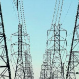 El coste de producir la luz se hunde sin beneficiar al usuario
