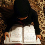 "No me quito el 'hiyab' porque no quiero"
