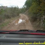 El Seat 1400 abandonado por el contrabando