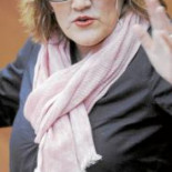 Nuria Espí, primera auxiliar administrativa que llega a Directora General en Sanidad