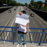 "No tengo carné de conducir, y ya llevo 1.700 euros en multas"