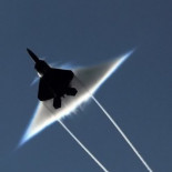 Cuando la materia va más deprisa que la luz: efecto Cherenkov