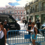 Identificad a los policías y denunciadles por coacciones