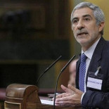 Llamazares: «Para lo que nos queda en el convento... Rebélense, señorías»