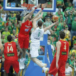 España atropella a Lituania