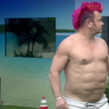 Cirugía estética: tabletas de chocolate falsas y problemas psicológicos