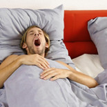 ¿Por qué abrimos los ojos por la mañana antes de que suene la alarma del despertador?