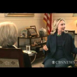 Hillary Clinton bromeando sobre el asesinato de Gadafi: "Llegamos, vimos, murió"