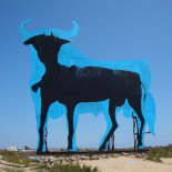 Transforman el Toro de Osborne en algo acorde a la crisis