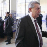 Un empresario admite que acosaba a sus empleadas y abusaba de ellas