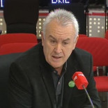 IU se ofrece a Amaiur para ayudarle a tener grupo parlamentario propio