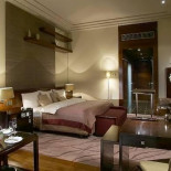 González-Sinde cambia su hotel en Moscú por una suite de lujo