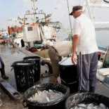 Marruecos pide a los barcos de la Unión Europea que abandonen sus aguas antes de medianoche