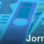 Un intruso desnudo en una foto de un catálogo de moda infantil