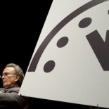 El Reloj del Apocalipsis se adelanta en un minuto (ING)