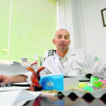 Destituido un gestor científico tras negarse a pagar un ágape