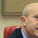 ¿Quién asesora a Wert?