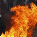 Atenas, incendiada por los ajustes