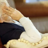 El Gobierno excluye de la Dependencia a 30.000 personas con derecho a una ayuda