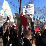 La "primavera valenciana" llega a las Fallas con la #Intifalla
