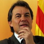 ¿Por qué el presidente de la Generalitat de Cataluña cobra 65.200 euros más que Rajoy?