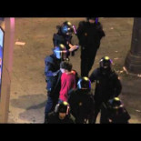 (12m) Agresión policial a chaval indefenso