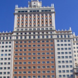 Un español invierte siete salarios anuales íntegros para comprar una casa; un alemán, tres
