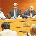 Diputados cobran un plus de 8.000 euros por trabajar media hora al año