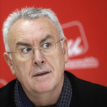 Lara: No hemos oído nada de recortes a Iglesia, Casa Real y grandes fortunas