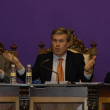 Un diario publica el sueldo del alcalde de Jaén y éste se venga retirándoles las notas de prensa y los aparcamientos