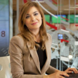 Destituyen a la directora de informativos de TV CLMancha por negarse a ocultar la portada de El Pais