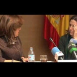 Beatriz Viana, directora de la Agencia Tributaria, traicionada por los micros en rueda de prensa