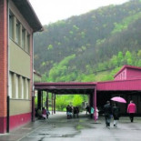 "Si no vas a religión te quedas sin excursión". Profesora discrimina a alumnos que no van a religión en Morcin