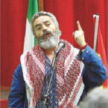 ´En Marinaleda nadie tiene hipoteca por su vivienda; esta crisis es una estafa y hay que rebelarse´