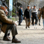 8 de los 12 "expertos" que proponen bajar las pensiones están vinculados a entidades financieras