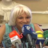 “Hay gente que pide para comer y tiene Twitter, que cuesta dinero”