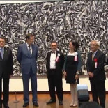 Rajoy presume ante inversores japoneses de las bajadas de sueldos en España