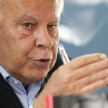 Ada Colau expresa "asco" al recibir la propuesta de presentar el nuevo libro de Felipe González [CAT]