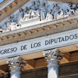 Parados de larga duración que salgan del país, definitivamente excluidos del sistema sanitario