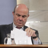 Guindos reconoce que su Gobierno hará caso a Bruselas y tocará el IVA