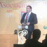 Iñarritu es premiado por la mejor pregunta realizada este año en el Congreso